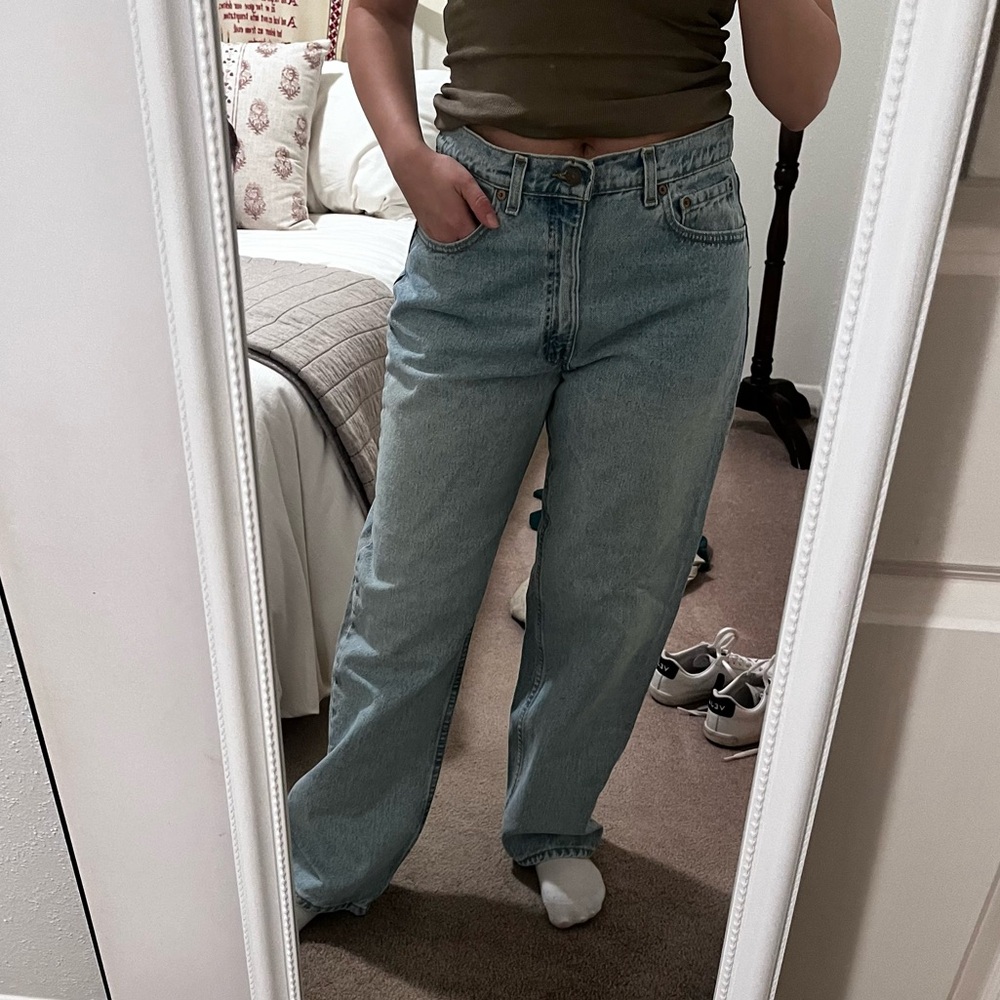 Vintage Levi's 550 Relaxed Fit Boyfriend Light Wash Wide Leg Jeans
